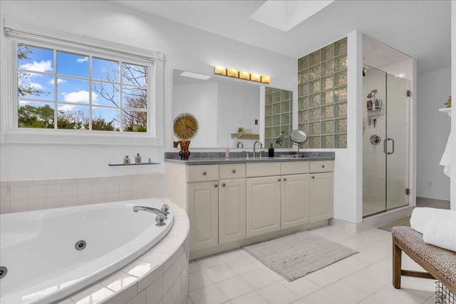 31495 Sleepy Hollow Lane, Beverly Hills, MI 48025