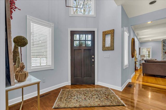 31495 Sleepy Hollow Lane, Beverly Hills, MI 48025