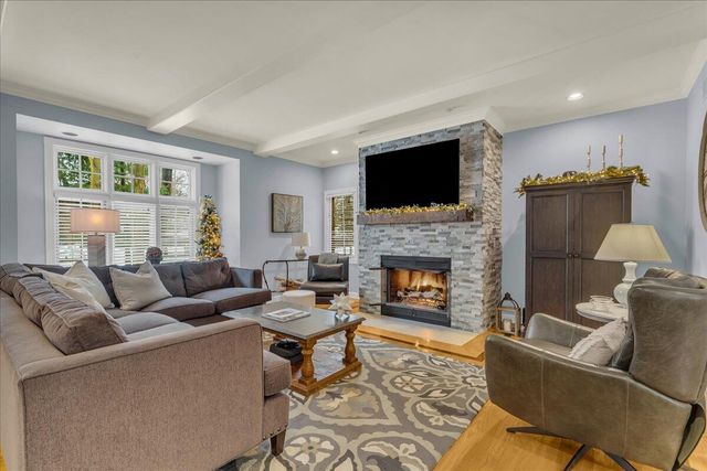 31495 Sleepy Hollow Lane, Beverly Hills, MI 48025