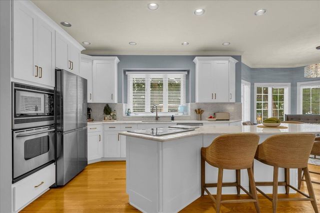 31495 Sleepy Hollow Lane, Beverly Hills, MI 48025