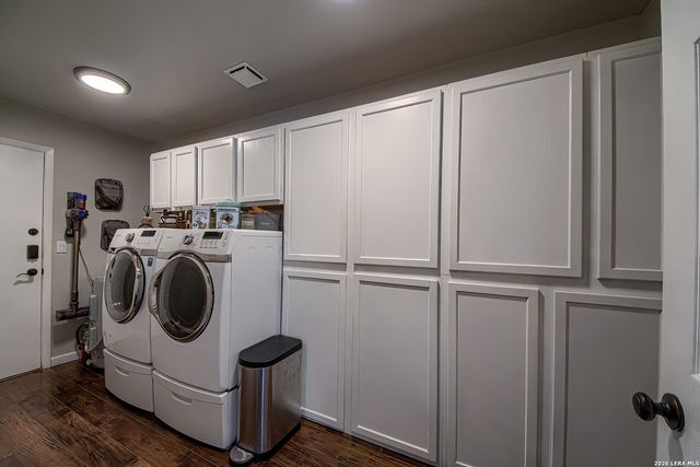 2422 Thrasher Oak, San Antonio, TX 78232