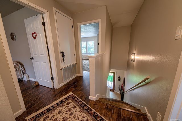 2422 Thrasher Oak, San Antonio, TX 78232