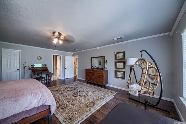2422 Thrasher Oak, San Antonio, TX 78232