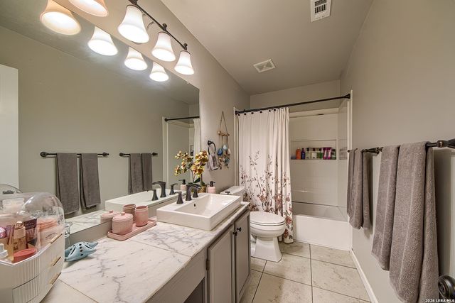 2422 Thrasher Oak, San Antonio, TX 78232
