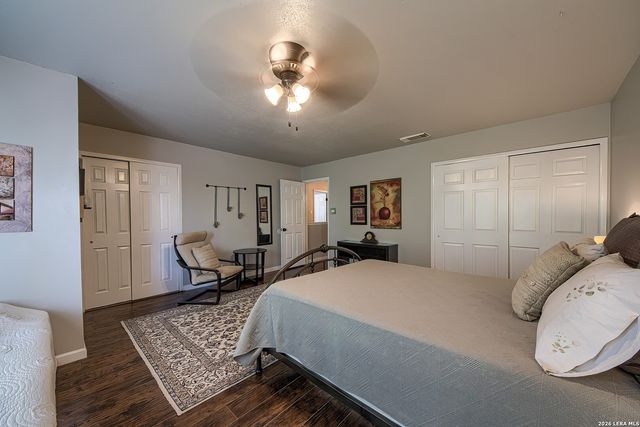 2422 Thrasher Oak, San Antonio, TX 78232