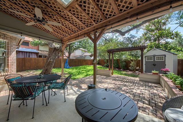 2422 Thrasher Oak, San Antonio, TX 78232