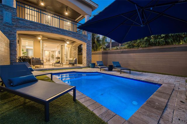 1215 NE 1st Street, Fort Lauderdale, FL 33301