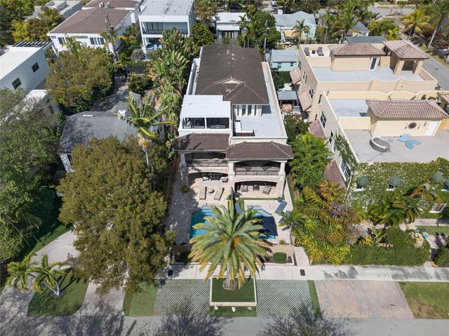 1215 NE 1st Street, Fort Lauderdale, FL 33301