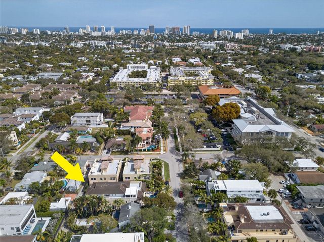 1215 NE 1st Street, Fort Lauderdale, FL 33301