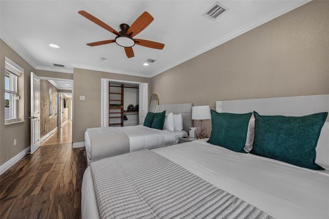 1215 NE 1st Street, Fort Lauderdale, FL 33301