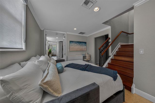 1215 NE 1st Street, Fort Lauderdale, FL 33301