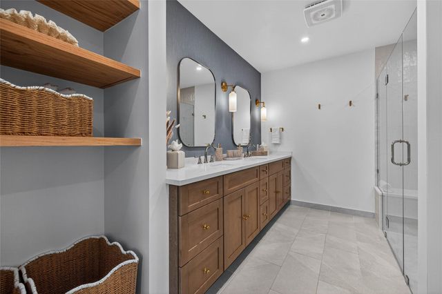 1215 NE 1st Street, Fort Lauderdale, FL 33301