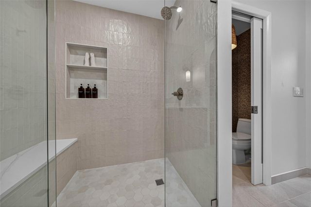 1215 NE 1st Street, Fort Lauderdale, FL 33301