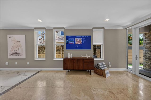 1215 NE 1st Street, Fort Lauderdale, FL 33301