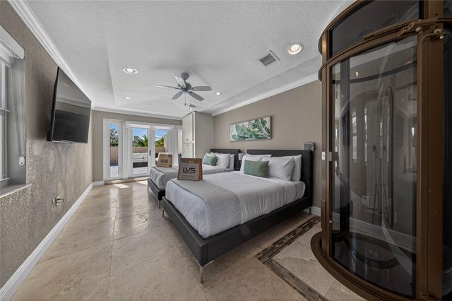 1215 NE 1st Street, Fort Lauderdale, FL 33301