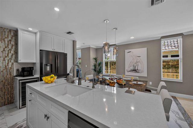 1215 NE 1st Street, Fort Lauderdale, FL 33301