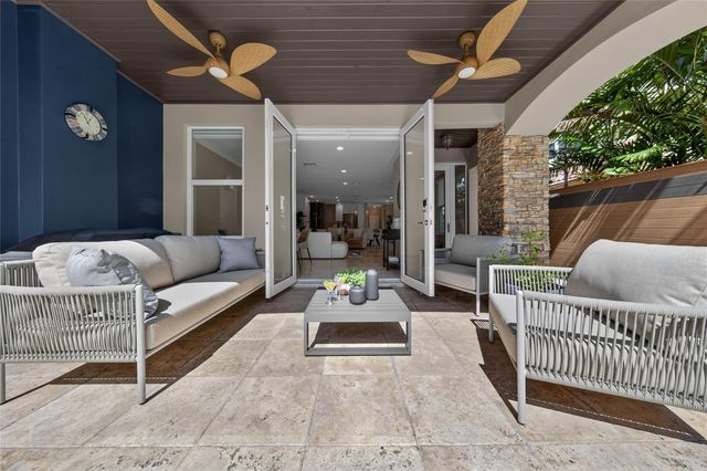 1215 NE 1st Street, Fort Lauderdale, FL 33301