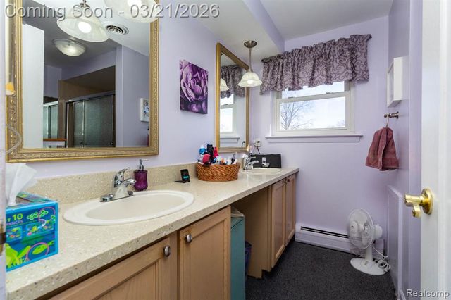 16632 Parklane Street, Livonia, MI 48154