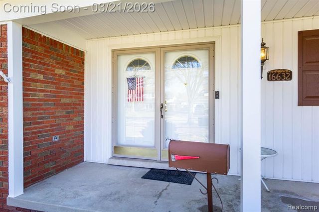 16632 Parklane Street, Livonia, MI 48154