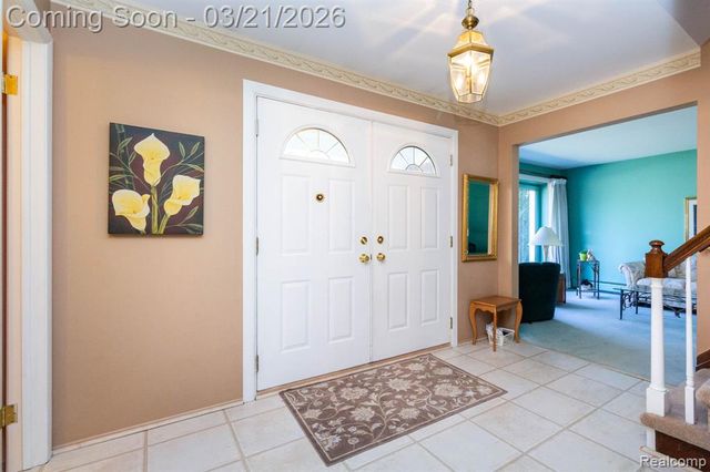 16632 Parklane Street, Livonia, MI 48154