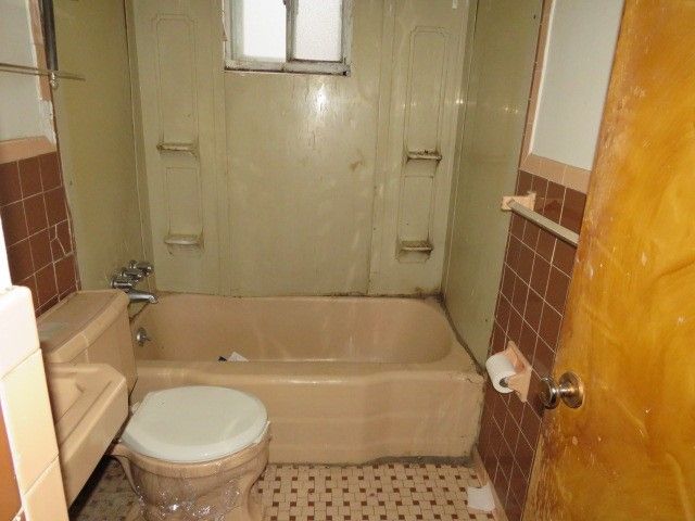 326 Jean Dr, Baldwin Boro, PA 15236