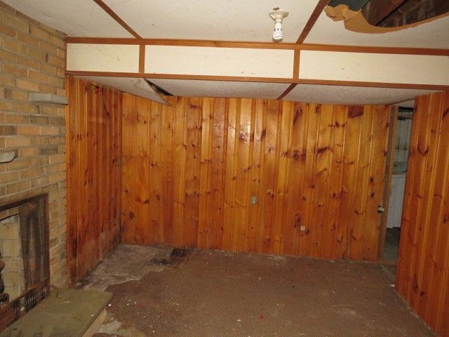 326 Jean Dr, Baldwin Boro, PA 15236