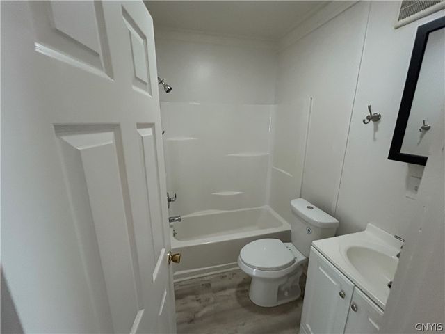 142 West Warrington Road, Syracuse, NY 13205