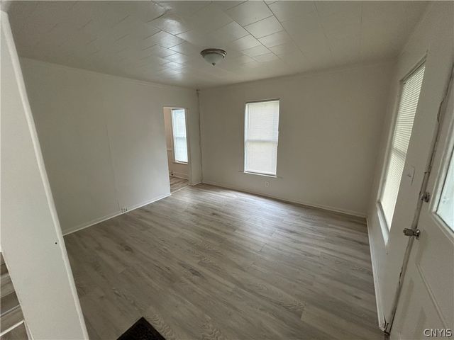 142 West Warrington Road, Syracuse, NY 13205