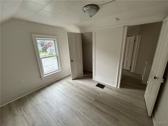 142 West Warrington Road, Syracuse, NY 13205