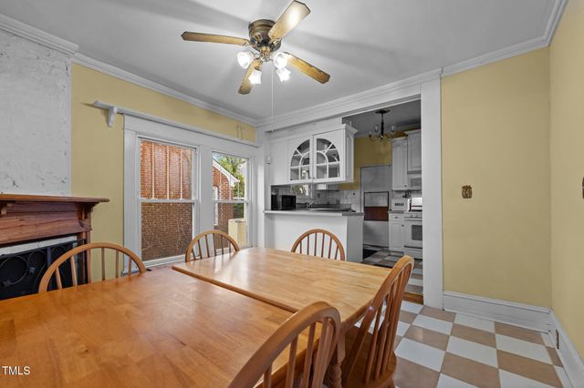 529 Hillcrest Avenue, Burlington, NC 27215