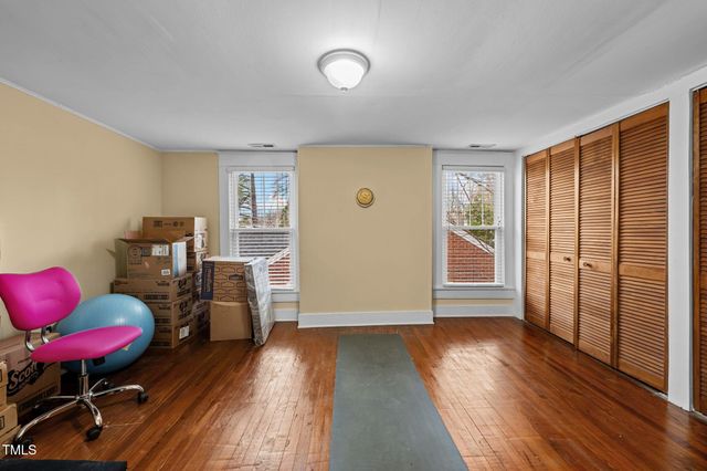 529 Hillcrest Avenue, Burlington, NC 27215