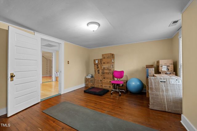 529 Hillcrest Avenue, Burlington, NC 27215