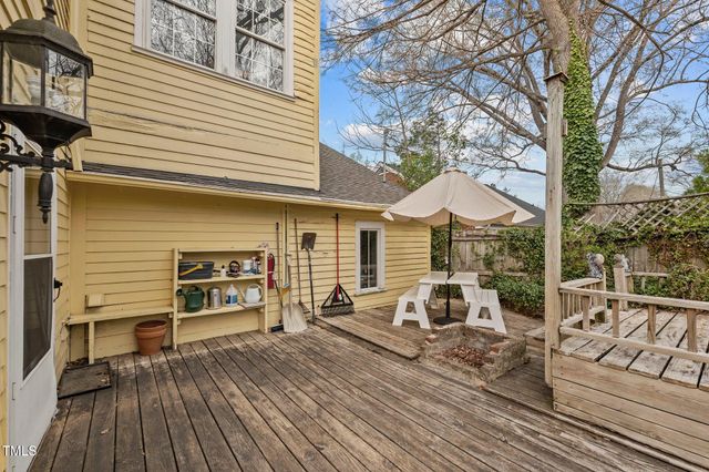 529 Hillcrest Avenue, Burlington, NC 27215
