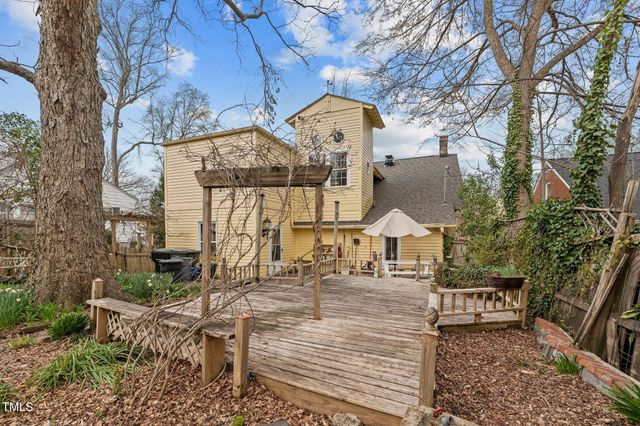 529 Hillcrest Avenue, Burlington, NC 27215