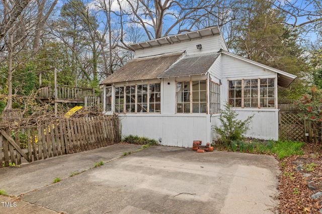 529 Hillcrest Avenue, Burlington, NC 27215