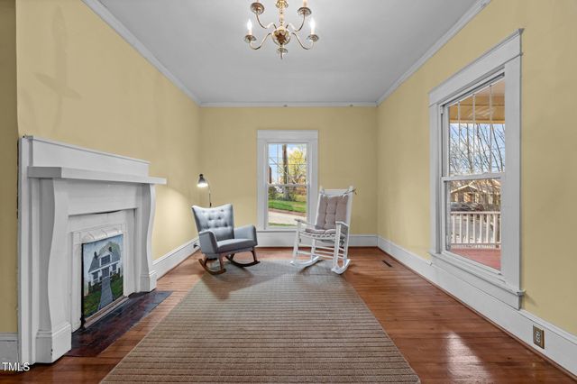 529 Hillcrest Avenue, Burlington, NC 27215