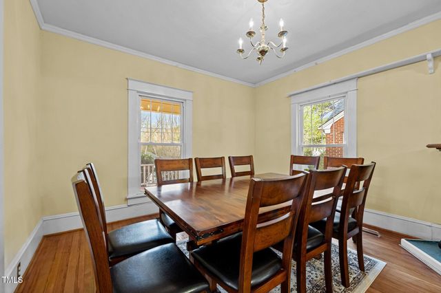 529 Hillcrest Avenue, Burlington, NC 27215