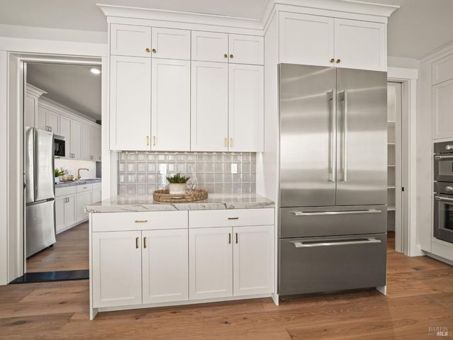 110 Erin Ct, San Rafael, CA 94903