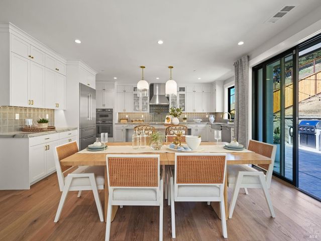 110 Erin Ct, San Rafael, CA 94903