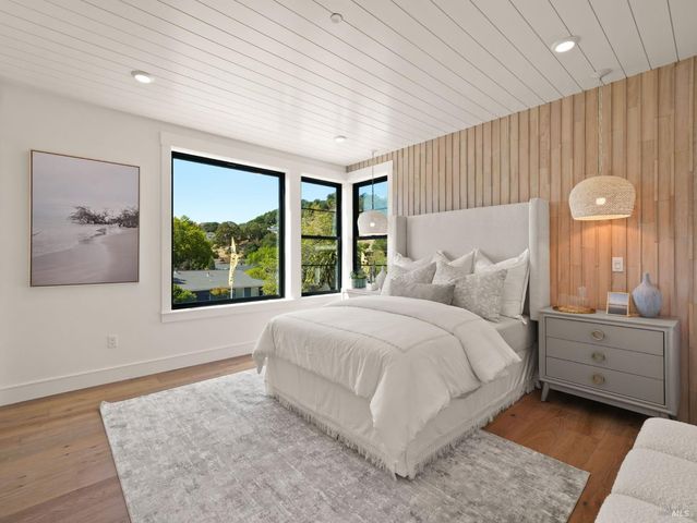 110 Erin Ct, San Rafael, CA 94903