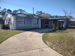 1062 N Libby Court, Daytona Beach, FL 32117