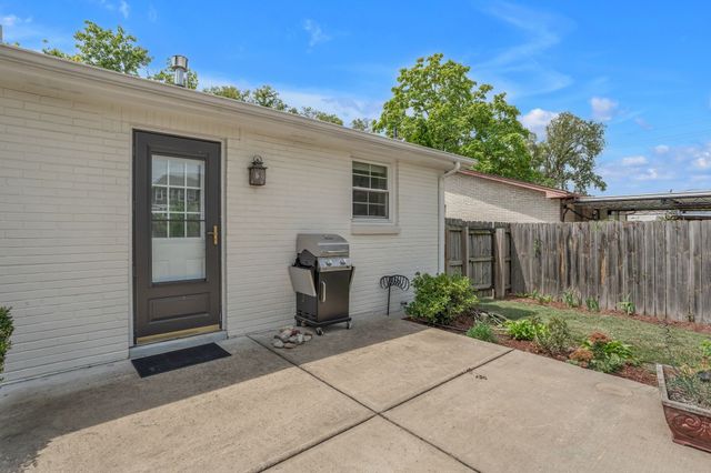 6212 Pennsylvania Ave, Nashville, TN 37209