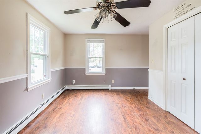 83 Beach St, Plymouth, MA 02360