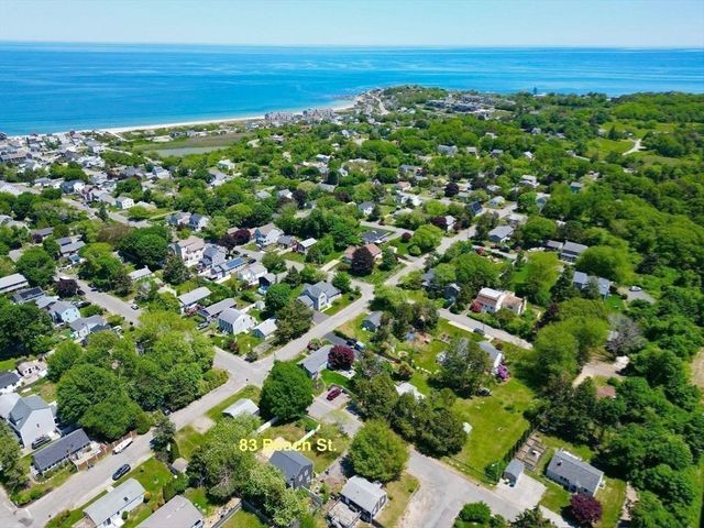 83 Beach St, Plymouth, MA 02360