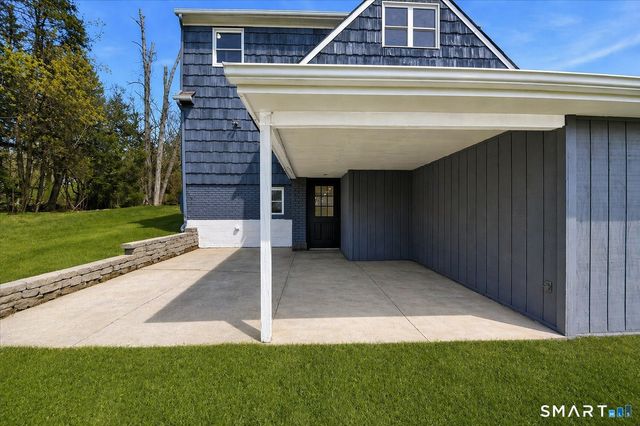 12 Darien Road, New Fairfield, CT 06812