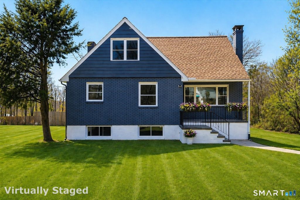 12 Darien Road, New Fairfield, CT 06812
