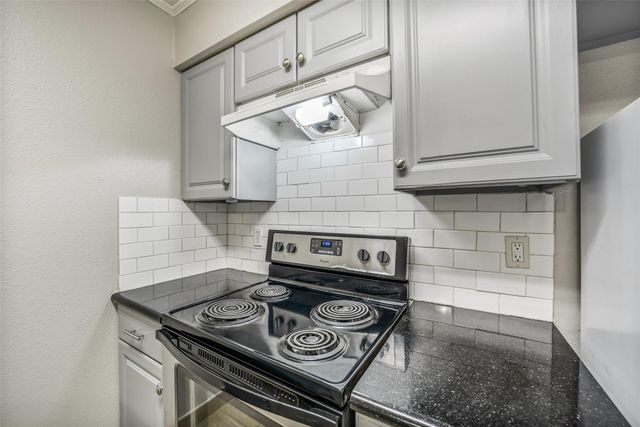 2110 Wilcrest Drive 239, Houston, TX 77042