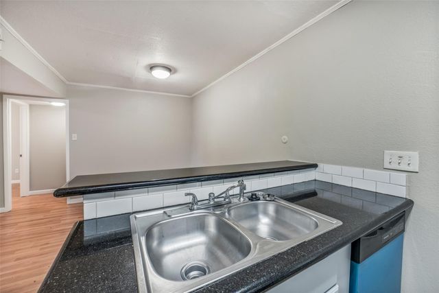 2110 Wilcrest Drive 239, Houston, TX 77042