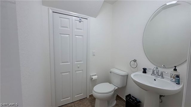9064 Gervais CIR 105, Naples, FL 34120