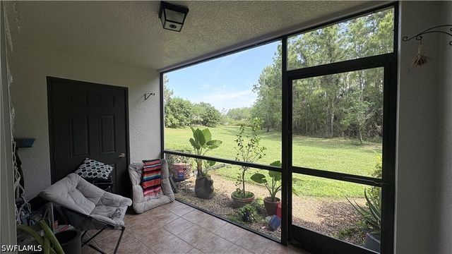 9064 Gervais CIR 105, Naples, FL 34120